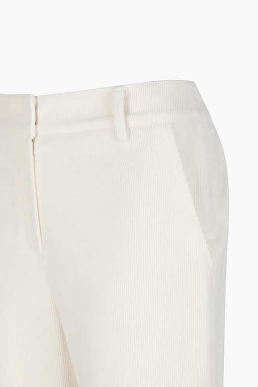 https://img.benettonmall.com/PARTS/KB/24F/BAPT52461IV_MB_D12.jpg