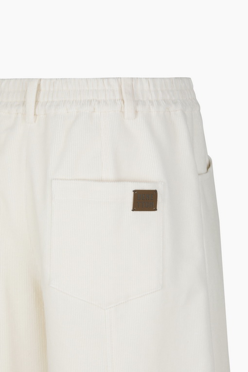 https://img.benettonmall.com/PARTS/KB/24F/BAPT53461IV_MB_D13.jpg