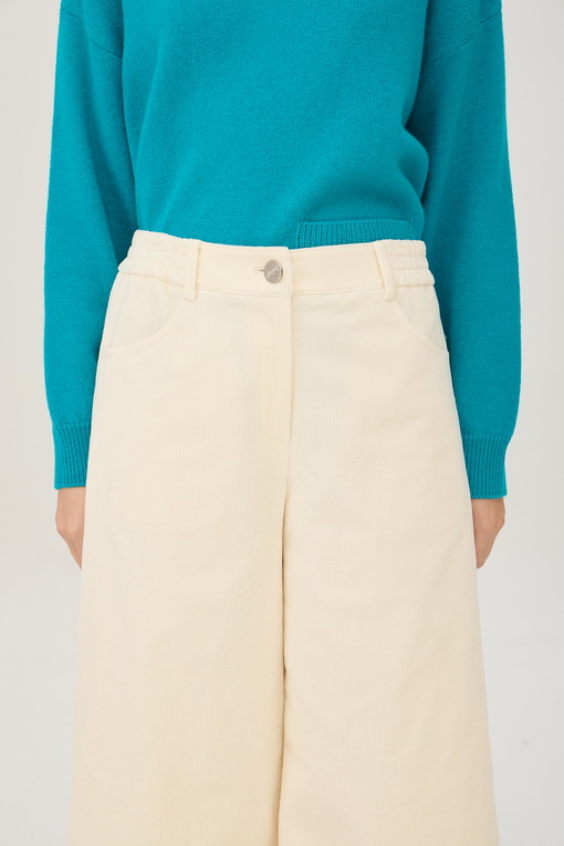 https://img.benettonmall.com/PARTS/KB/24F/BAPT53461IV_MB_D2.jpg
