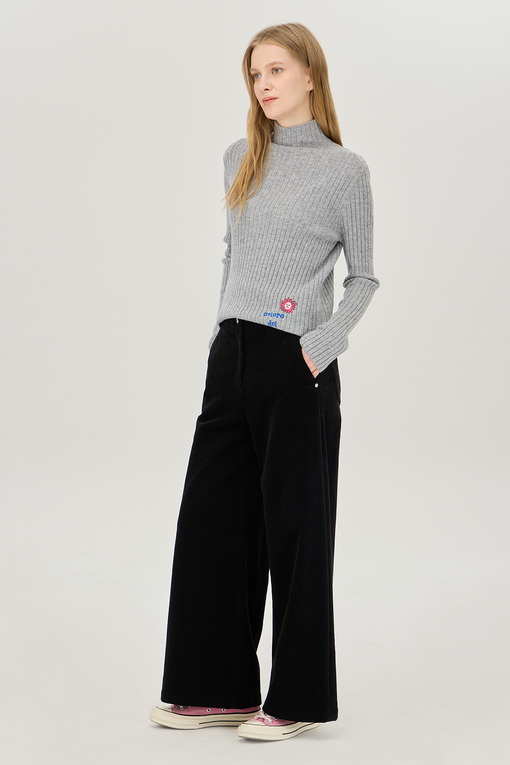 https://img.benettonmall.com/PARTS/KB/24F/BAPT54461BK_MB_D5.jpg