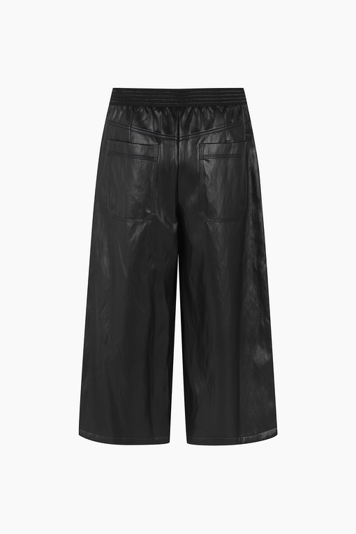 https://img.benettonmall.com/PARTS/KB/24F/BAPT56461BK_MB_D11.jpg