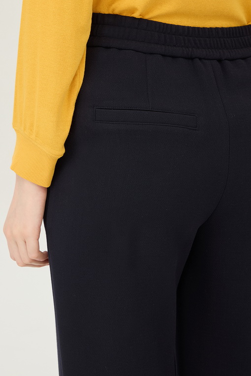 https://img.benettonmall.com/PARTS/KB/24F/BAPT59461NY_MB_D4.jpg