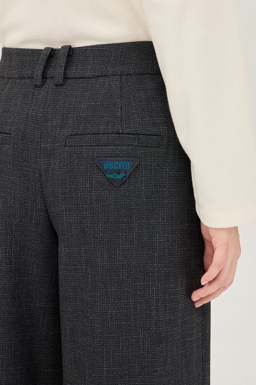 https://img.benettonmall.com/PARTS/KB/24F/BAPT60461GR_MB_D4.jpg