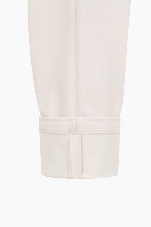 https://img.benettonmall.com/PARTS/KB/24F/BAPT61461IV_MB_D13.jpg
