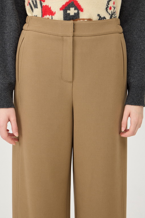 https://img.benettonmall.com/PARTS/KB/24F/BAPT64461BG_MB_D2.jpg