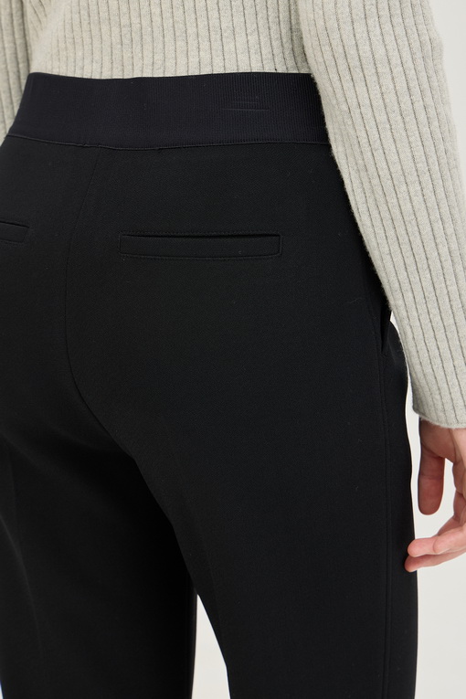 https://img.benettonmall.com/PARTS/KB/24F/BAPT67461BK_MB_D4.jpg