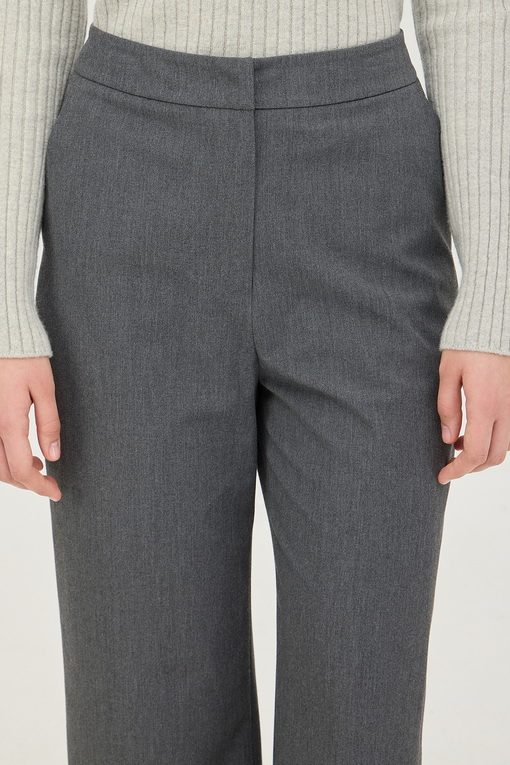 https://img.benettonmall.com/PARTS/KB/24F/BAPT92461GR_MB_D2.jpg