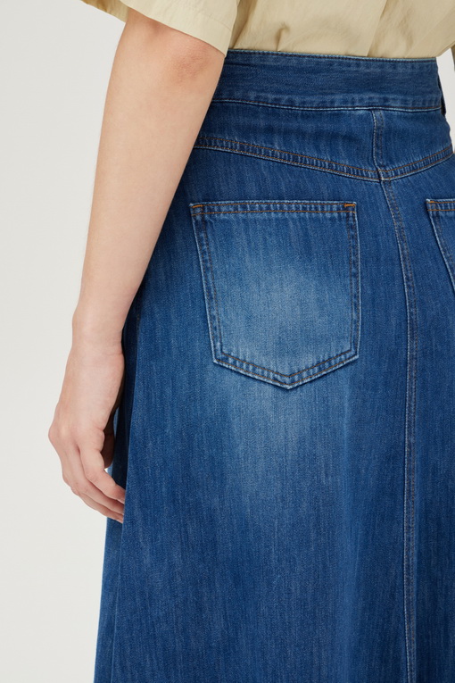https://img.benettonmall.com/PARTS/KB/24F/BASK03441IN_MB_D4.jpg