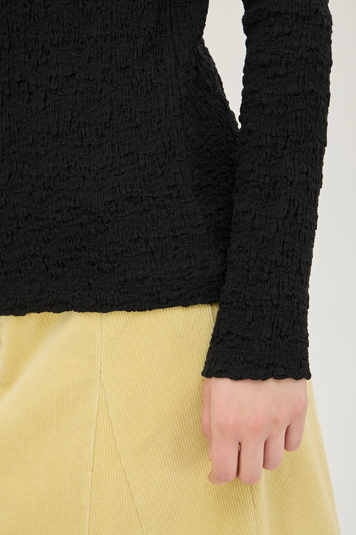 https://img.benettonmall.com/PARTS/KB/24F/BATS53461BK_MB_D4.jpg