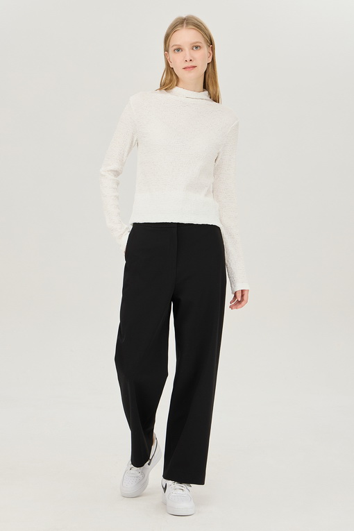 https://img.benettonmall.com/PARTS/KB/24F/BATS53461WH_MB_D5.jpg