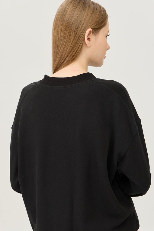 https://img.benettonmall.com/PARTS/KB/24F/BATS54461BK_MB_D3.jpg