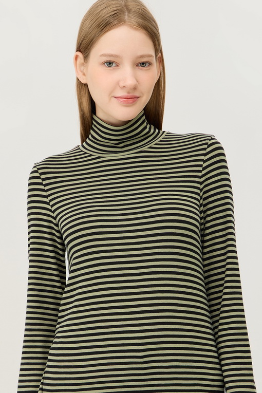 https://img.benettonmall.com/PARTS/KB/24F/BATS59461KA_MB_D2.jpg