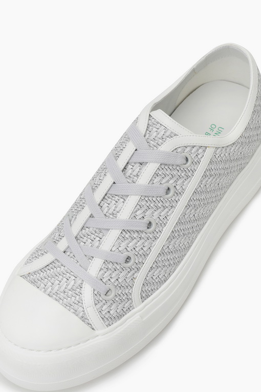 https://img.benettonmall.com/PARTS/KB/24F/BCSH50461LG_MB_D3.jpg