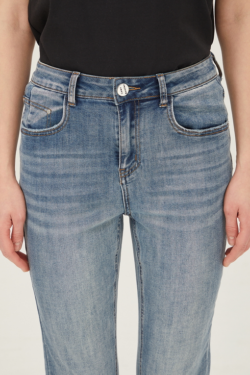 https://img.benettonmall.com/PARTS/KB/24S/BADP11411IN_MB_D2.jpg