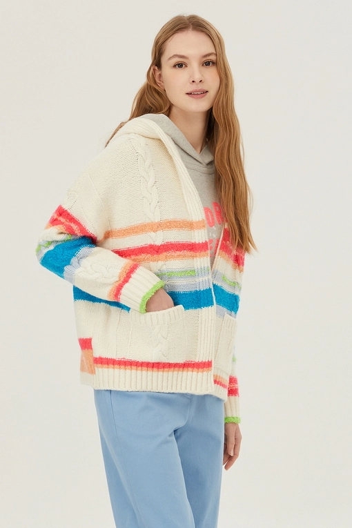 https://img.benettonmall.com/PARTS/KB/24S/BAKC05411IV_MB.jpg