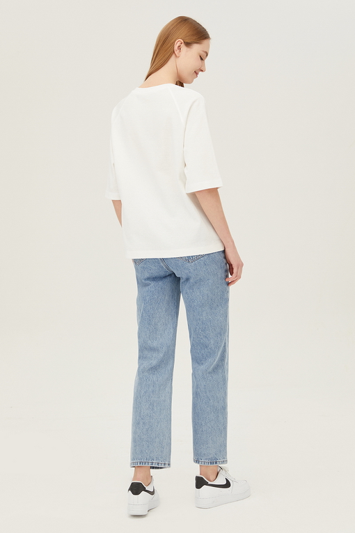 https://img.benettonmall.com/PARTS/KB/24S/BATS08411OW_MB_D1.jpg