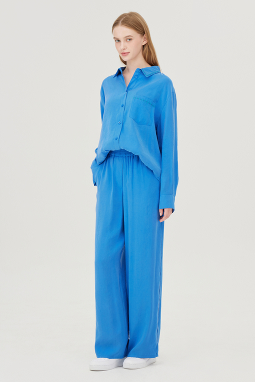 https://img.benettonmall.com/PARTS/KB/25F/BABL07541BL_MB_D5.jpg