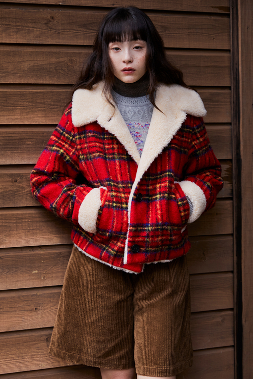 https://img.benettonmall.com/PARTS/KB/25F/BACT55561RD_MB_D0.jpg