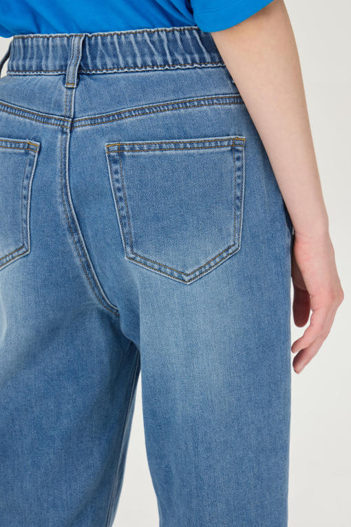 https://img.benettonmall.com/PARTS/KB/25F/BADP01541IN_MB_D4.jpg