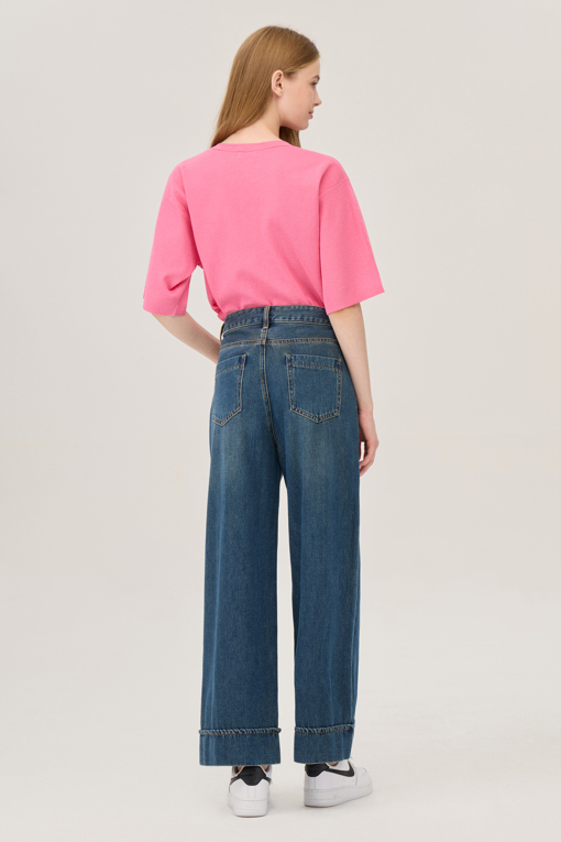 https://img.benettonmall.com/PARTS/KB/25F/BADP03541IN_MB_D1.jpg
