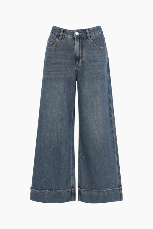 https://img.benettonmall.com/PARTS/KB/25F/BADP03541IN_MB_D10.jpg
