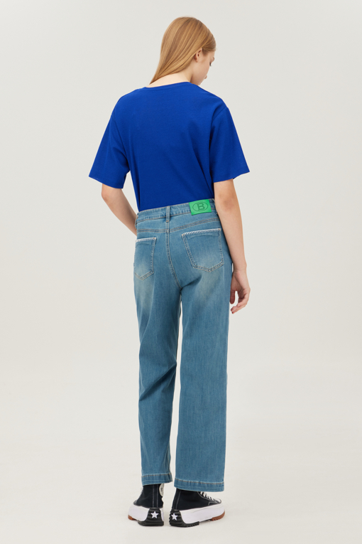 https://img.benettonmall.com/PARTS/KB/25F/BADP07541IN_MB_D1.jpg