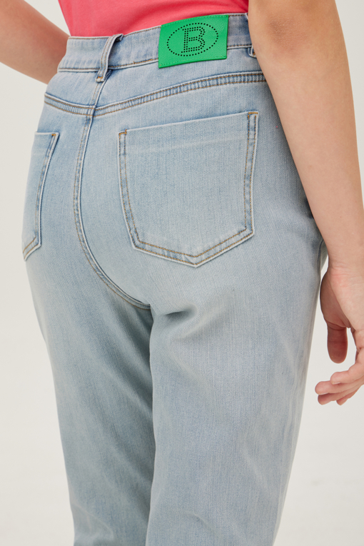 https://img.benettonmall.com/PARTS/KB/25F/BADP08541BL_MB_D4.jpg