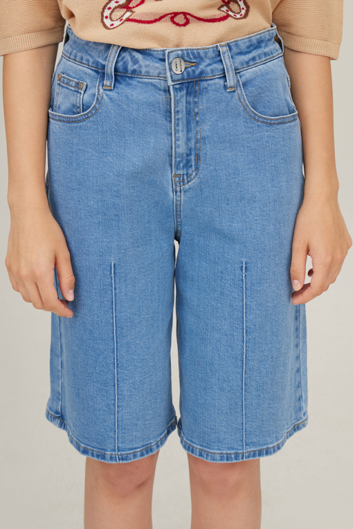 https://img.benettonmall.com/PARTS/KB/25F/BADP09541IN_MB_D2.jpg
