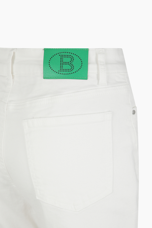 https://img.benettonmall.com/PARTS/KB/25F/BADP12541WH_MB_D3.jpg