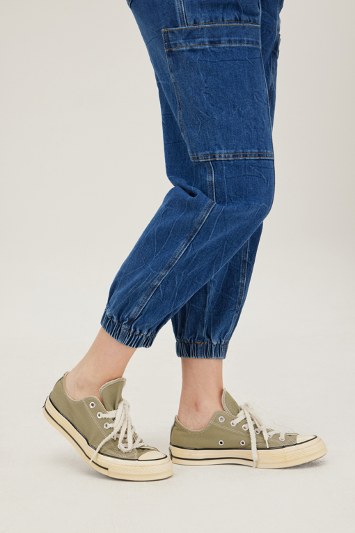 https://img.benettonmall.com/PARTS/KB/25F/BADP13541IN_MB_D4.jpg