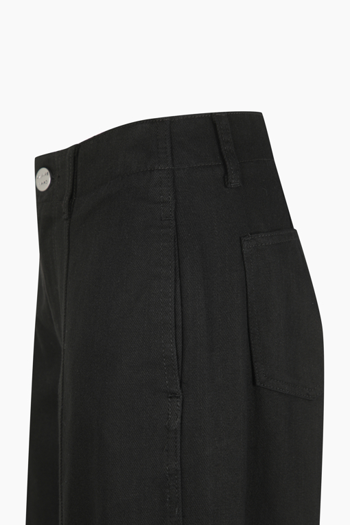 https://img.benettonmall.com/PARTS/KB/25F/BADP20541BK_MB_D2.jpg