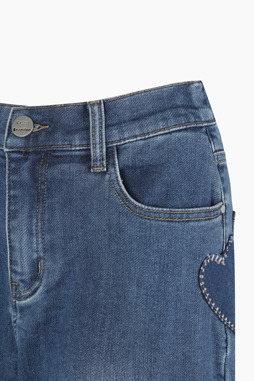 https://img.benettonmall.com/PARTS/KB/25F/BADP22541IN_MB_D2.jpg