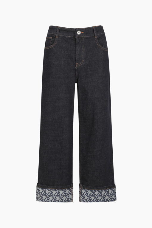 https://img.benettonmall.com/PARTS/KB/25F/BADP60561IN_MB_D10.jpg