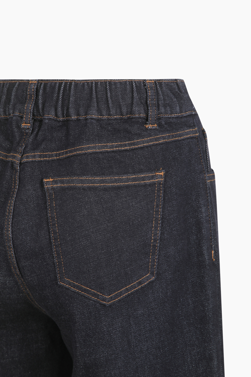 https://img.benettonmall.com/PARTS/KB/25F/BADP60561IN_MB_D13.jpg