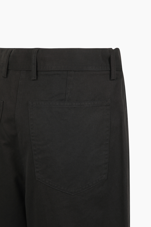 https://img.benettonmall.com/PARTS/KB/25F/BADP91541BK_MB_D3.jpg