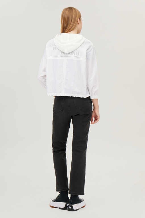 https://img.benettonmall.com/PARTS/KB/25F/BAJP01541WH_MB_D1.jpg