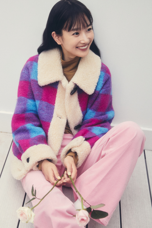 https://img.benettonmall.com/PARTS/KB/25F/BAJP60561PK_MB_D2.jpg
