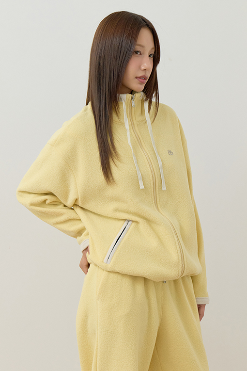 https://img.benettonmall.com/PARTS/KB/25F/BAJPY3541YE_MB_D1.jpg