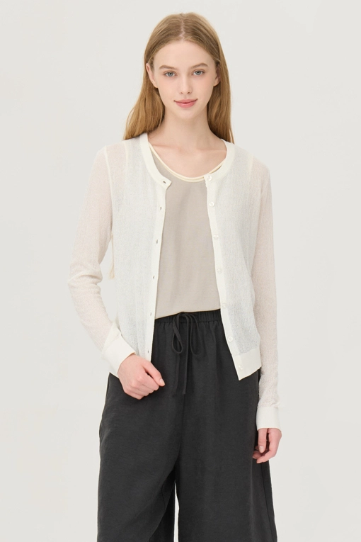 https://img.benettonmall.com/PARTS/KB/25F/BAKCE4541WH_MB.jpg