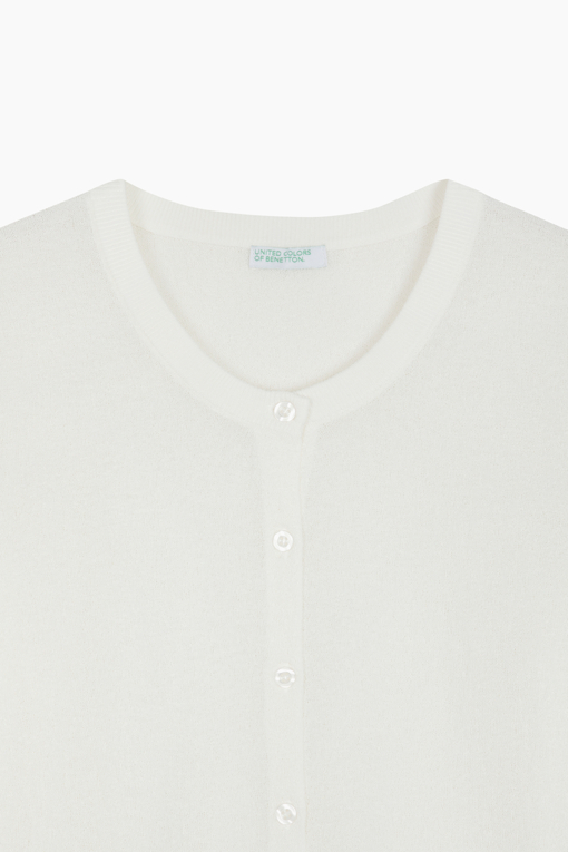 https://img.benettonmall.com/PARTS/KB/25F/BAKCE4541WH_MB_D12.jpg