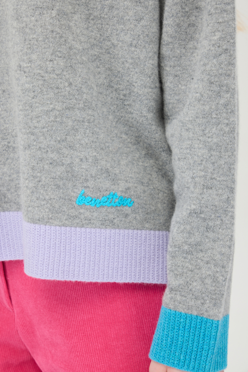 https://img.benettonmall.com/PARTS/KB/25F/BAKPE6561GR_MB_D4.jpg