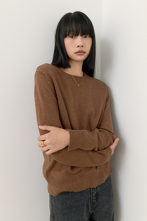 https://img.benettonmall.com/PARTS/KB/25F/BAKTY3541BR_MB_D1.jpg
