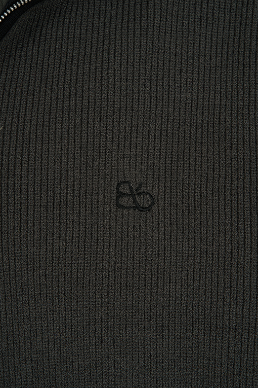 https://img.benettonmall.com/PARTS/KB/25F/BAKTY5541DG_MB_D5.jpg