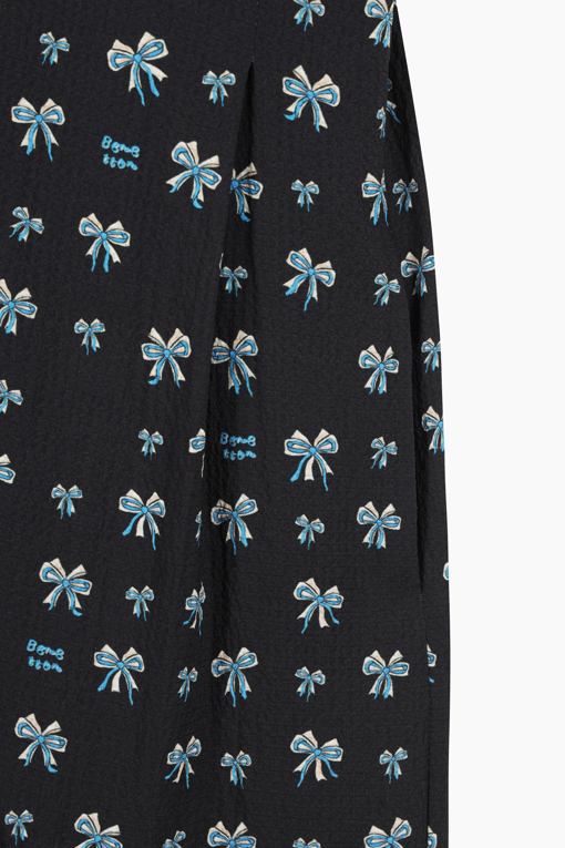 https://img.benettonmall.com/PARTS/KB/25F/BAOP01541BK_MB_D13.jpg