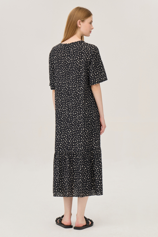 https://img.benettonmall.com/PARTS/KB/25F/BAOP03541BK_MB_D1.jpg