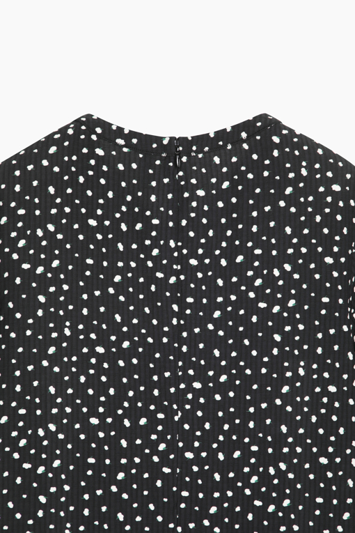 https://img.benettonmall.com/PARTS/KB/25F/BAOP03541BK_MB_D13.jpg