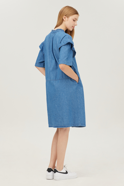 https://img.benettonmall.com/PARTS/KB/25F/BAOP05541IN_MB_D1.jpg