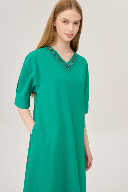 https://img.benettonmall.com/PARTS/KB/25F/BAOP07541GN_MB_D2.jpg