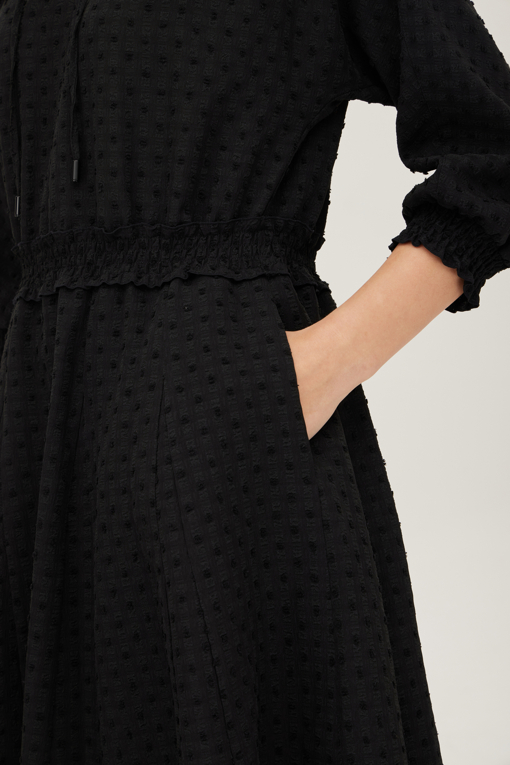 https://img.benettonmall.com/PARTS/KB/25F/BAOP09541BK_MB_D4.jpg