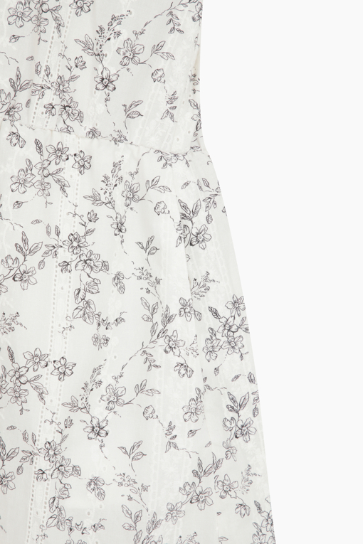 https://img.benettonmall.com/PARTS/KB/25F/BAOP12541IV_MB_D2.jpg